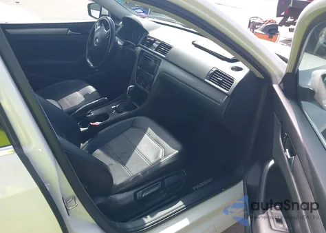 2015 Volkswagen Passat 1.8T Limited Edition from USA, damaged, VIN 1VWAT7A39FC092596